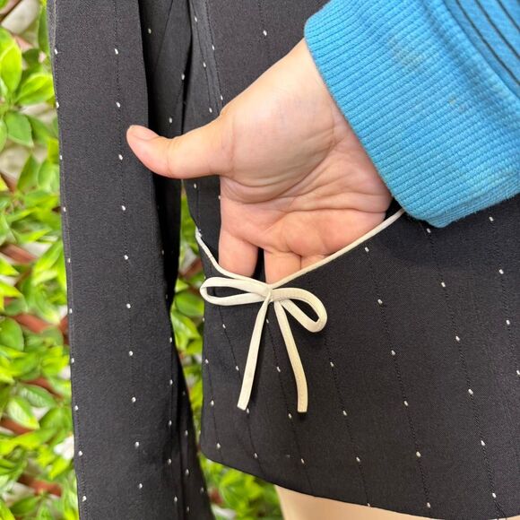 Unbranded Women's Black and White Jacket - Picture 2 of 5